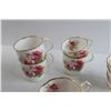 Image 2 : 19-Piece Royal Albert American Beauty Set