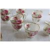 Image 4 : 19-Piece Royal Albert American Beauty Set