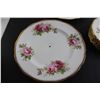 Image 2 : 18-Piece Royal Albert American Beauty Dish Set
