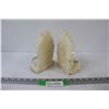 Image 1 : (2) Genuine Alabaster Carved in Italy 7 1/2" Tall Bookends
