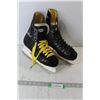 Image 1 : Hockey Skates - Size 8