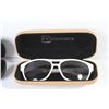 Image 3 : (3) Pair of Sunglasses - (3) Cases - (1) Pair of Glasses