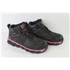 Image 4 : Timberland Women's Steel Toed Shoes (size 8) - (2) Pair of Crocks (size 42 & 34)