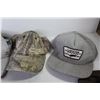 Image 3 : (9) Men's Hats