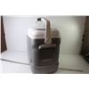 Image 2 : Igloo Cooler (no plug)