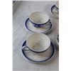 Image 2 : (6) Teacups & Saucers