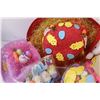 Image 5 : (10+) 3 Easter Themed Hats & Misc. Easter Decorations