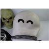 Image 2 : (4) Masks - Black Skull - Plastic Toy Machete