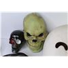 Image 3 : (4) Masks - Black Skull - Plastic Toy Machete