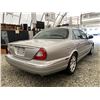 Image 15 : A3 --  2004 JAGUAR XJ8 , Silver, 261091 KM "NO RESERVE"