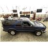 Image 13 : A10 --  2000 CHEVROLET BLAZER 4X4, Blue, 316,998 KM