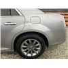 Image 25 : B6 --  2014 CHRYSLER 300C , Grey, 129737 KM