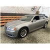 Image 3 : B6 --  2014 CHRYSLER 300C , Grey, 129737 KM