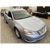 Image 10 : D6 --  2012 CHRYSLER 200 BLUE 177285 KMS