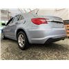 Image 20 : D6 --  2012 CHRYSLER 200 BLUE 177285 KMS