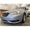Image 2 : D6 --  2012 CHRYSLER 200 BLUE 177285 KMS