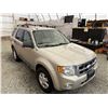 Image 10 : C6 --  2010 FORD ESCAPE GOLD 174340 KMS