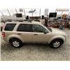 Image 12 : C6 --  2010 FORD ESCAPE GOLD 174340 KMS