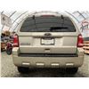 Image 17 : C6 --  2010 FORD ESCAPE GOLD 174340 KMS