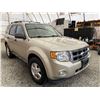 Image 9 : C6 --  2010 FORD ESCAPE GOLD 174340 KMS