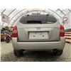 Image 16 : B5 --  2007 HYUNDAI TUCSON GL SILVER 214,315 KMS