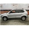 Image 22 : B5 --  2007 HYUNDAI TUCSON GL SILVER 214,315 KMS