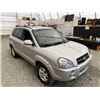 Image 9 : B5 --  2007 HYUNDAI TUCSON GL SILVER 214,315 KMS