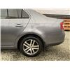 Image 25 : A1 --  2006 Volkswagen Jetta TDI "NO RESERVE" Grey 366117 KMS