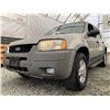 Image 2 : A3 --  2001 Ford Escape XLT Brown 282157 KMS  "NO RESERVE"