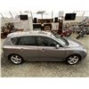 Image 13 : A7 --  2005 MAZDA 3 HATCHBACK GREY 288666 KMS