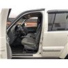 Image 52 : A12D --  2005 JEEP LIBERTY LIMITED 4X4, White, 222,722 KM