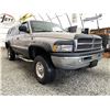 Image 8 : E4 -- 2001 DODGE RAM 2500, BROWN, 322,981km