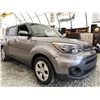 Image 8 : C6B --  2017 KIA SOUL BASE GREY 155979 KMS