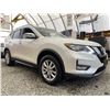 Image 8 : F6B --  2017 NISSAN ROGUE SV AWD WHITE 200983 KMS