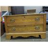 Image 2 : ESTATE:  2 DRAWER OAK DRESSER