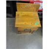 Image 1 : ESTATE:  OAK WASH STAND WITH DRAWER