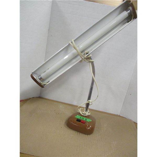 ESTATE:  DESK LAMP