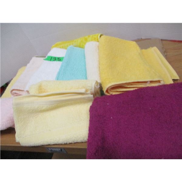 ESTATE:  BOX C/W ASSORTED TOWELS