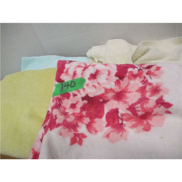 ESTATE:  BOX C/W ASSORTED TOWELS