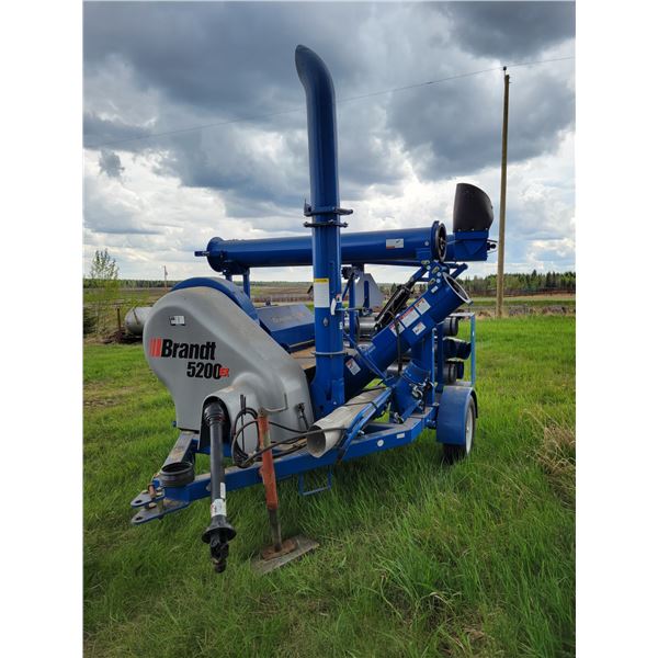 Brandt 5200 Grain Vac, #134099, One owner, 18.7 hrs (Shedded)