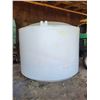 Image 1 : Approx. 1200-gal white poly tank c/w valve