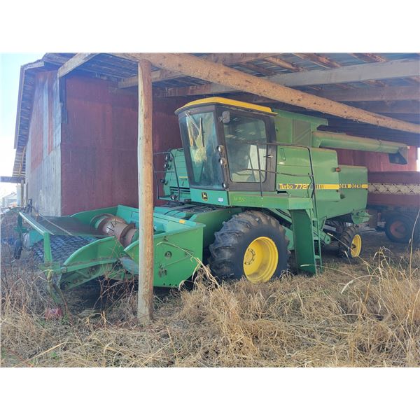 JD 7720 Combine, 5 Belt Pickup, Chopper, Showing Approx. 2798 hrs, #461675, had running, Inj. Pump i