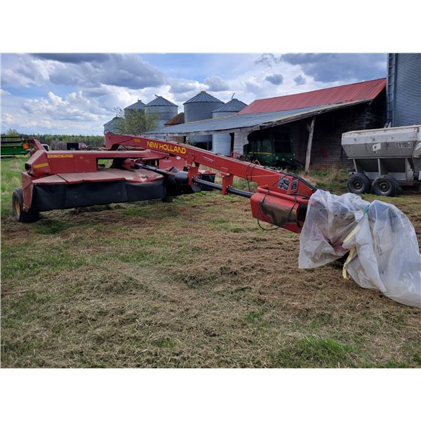 NH 1431 13 ft Disc Bine, 540 PTO, #663405 (NOTE: Some body damage, but operational) Parts sold as Lo