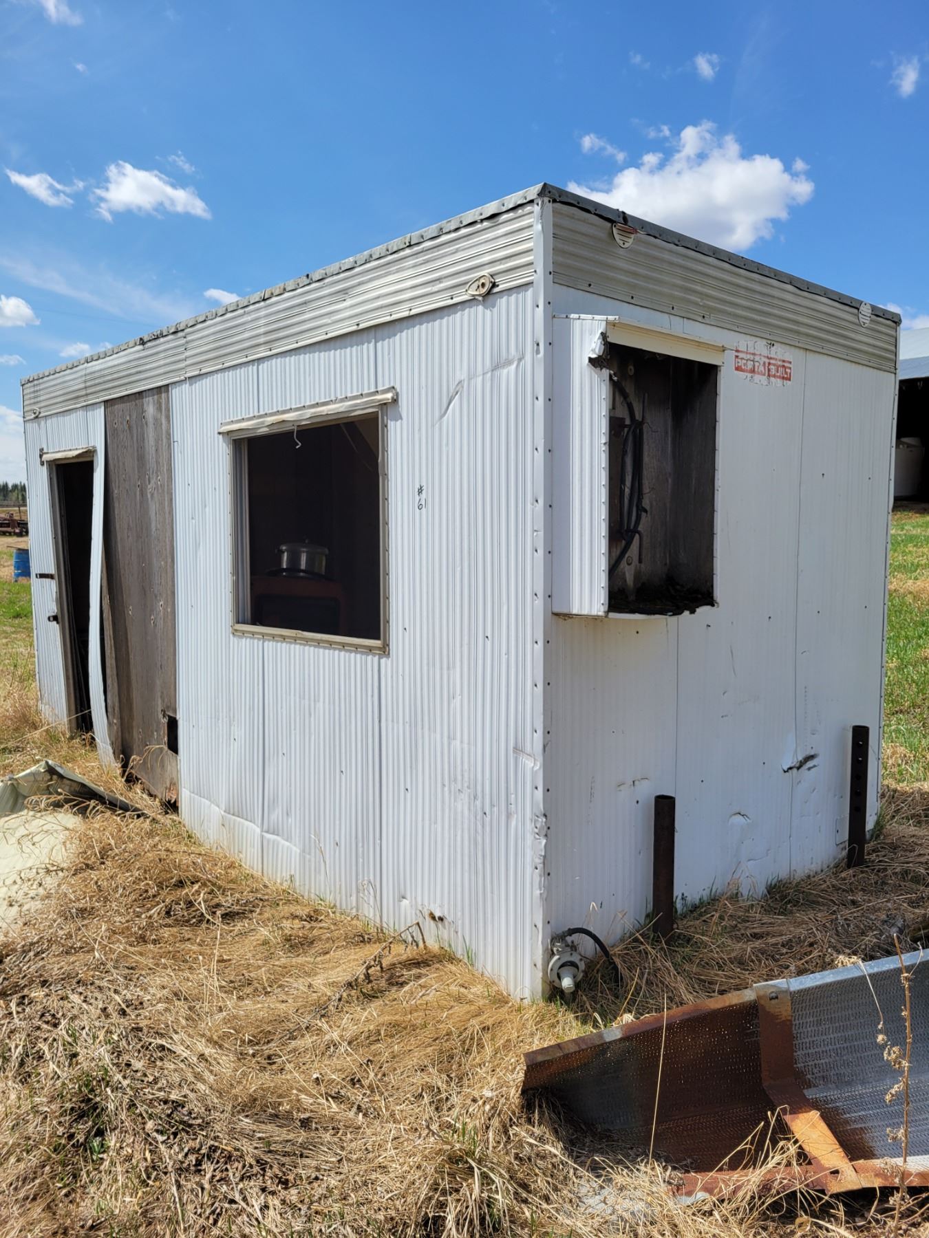 Shack Repairs Skid shack (needs repair) c/w contents