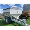 Image 2 : Wilmar Super 800, 540 PTO Drive Fertilizer Spreader, 19L-16.1 Tires, Tandem Axles, 540 PTO, Nice Con