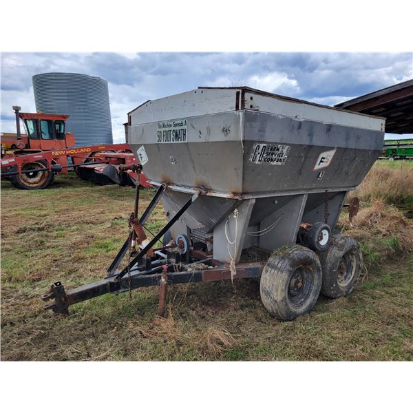 1000 PTO tandem axle fert. Spreader