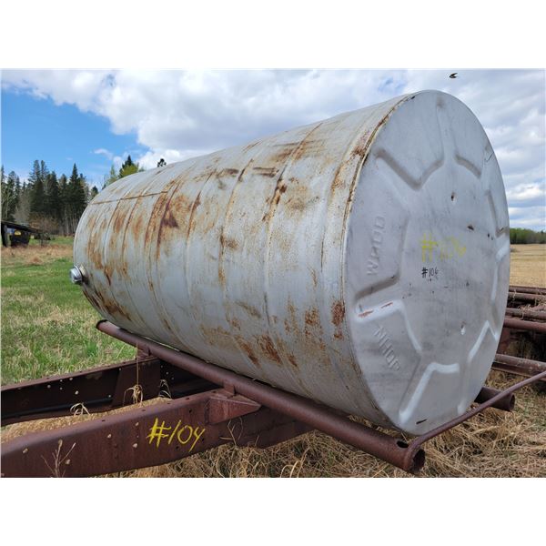 Approx. 500-gal fuel tank