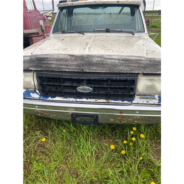 White Ford c/w deck, Sold for parts