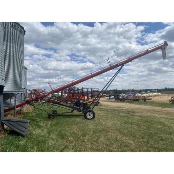 Brandt 845 Auger c/w Hyd. Mover