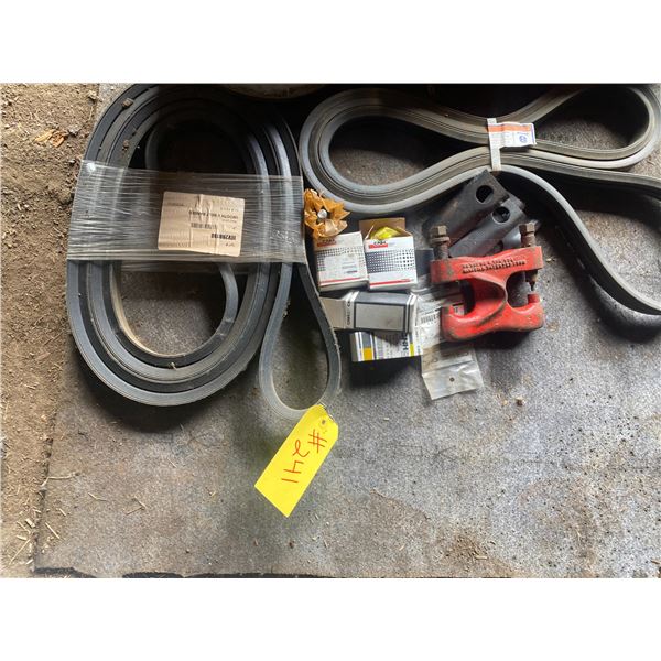 Belts, riveter, blades (probably for NH disc bind)
